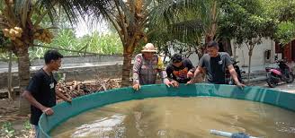 Pemanfaatan Lahan Pekarangan, Polsek Blahbatuh Tingkatkan Ketahanan Pangan di Perumahan