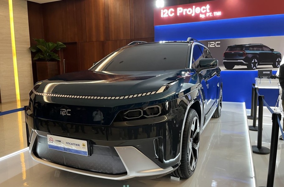 Mobil Listrik i2C Tunjukkan Inovasi Indonesia