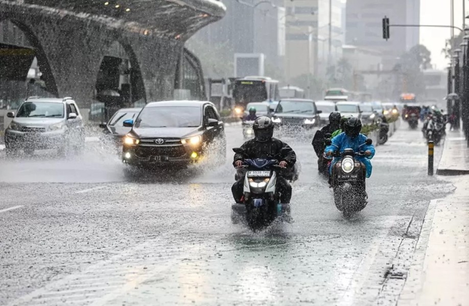 Prakiraan Cuaca Jakarta 6 Maret 2026: Sejumlah Wilayah Berpotensi Hujan Deras Menurut BMKG