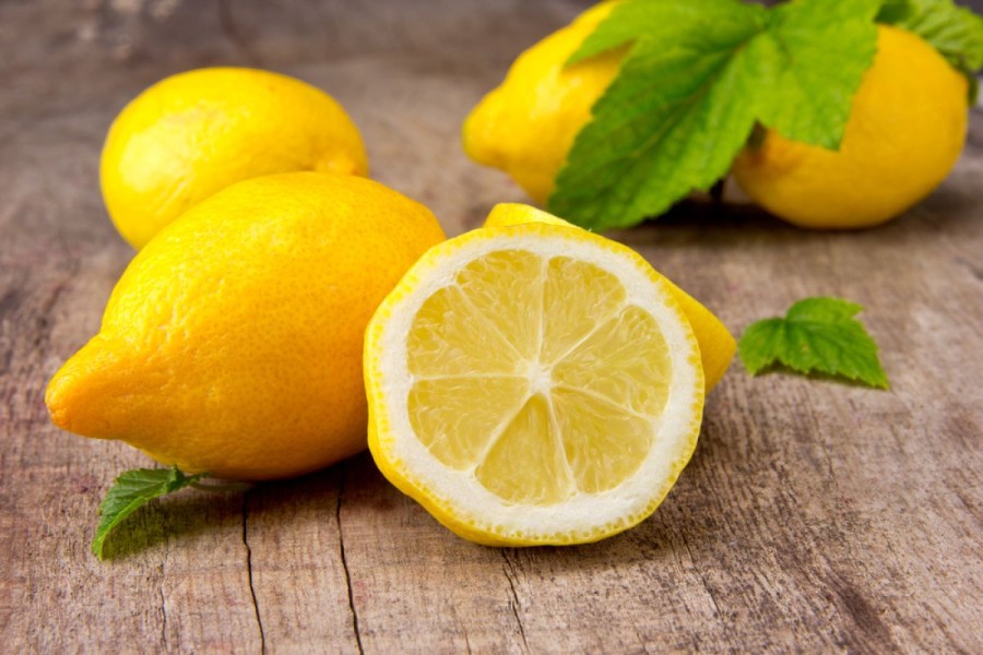 6 Manfaat Mengonsumsi Lemon Setiap Hari untuk Kesehatan Tubuh Optimal