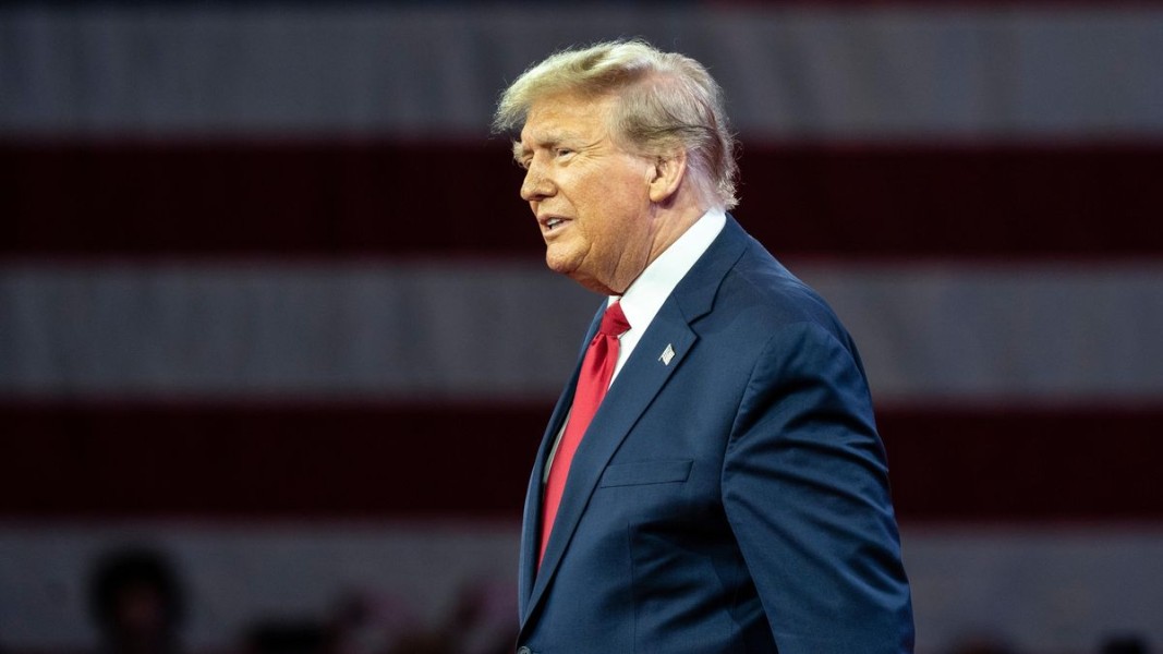 Trump Tetapkan Bahasa Inggris Sebagai Bahasa Nasional AS: Sebuah Langkah Kontroversial