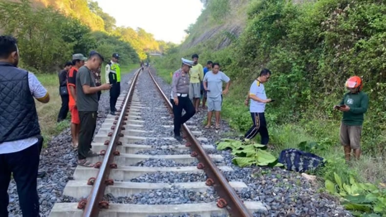 Pria Lansia Tewas Tertemper Kereta Api Gajayana di Blitar, Diduga Alami Gangguan Pendengaran
