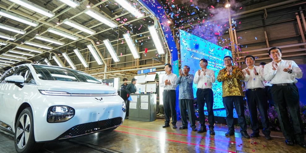 BYD Pintu Geser Inovasi Wuling Xingguang 730