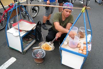 Pemkot Jakarta Utara Gelar Bazar Kuliner Legendaris Selama Ramadhan: Keragaman Cita Rasa dari Kerak Telor hingga Selendang Mayang