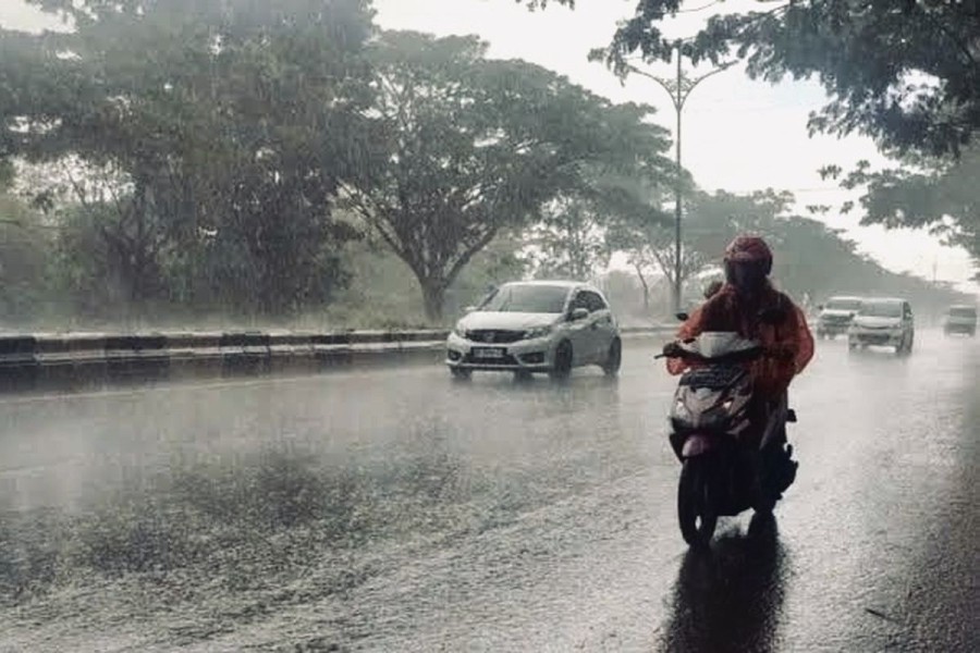Cuaca Ekstrem Diprediksi Landa 38 Kota di Indonesia, BMKG Imbau Waspada Hujan Lebat dan Banjir Rob