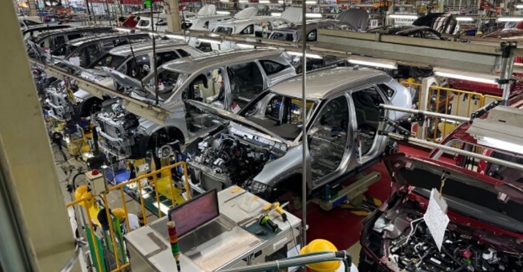 Menperin Dorong Insentif Otomotif, Selamatkan Industri Kendaraan