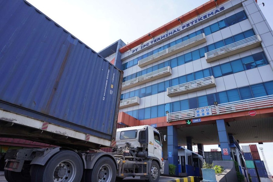 IPC TPK Perkuat Keamanan Logistik Lewat Pemindai Peti Kemas Modern