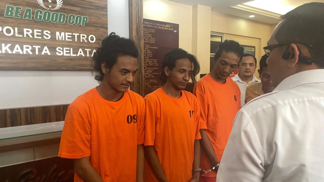 3 Berita Artis Terheboh: Vadel Bakal Dilaporkan Lagi, Razman Nasution Sampaikan Permohonan Maaf Publik
