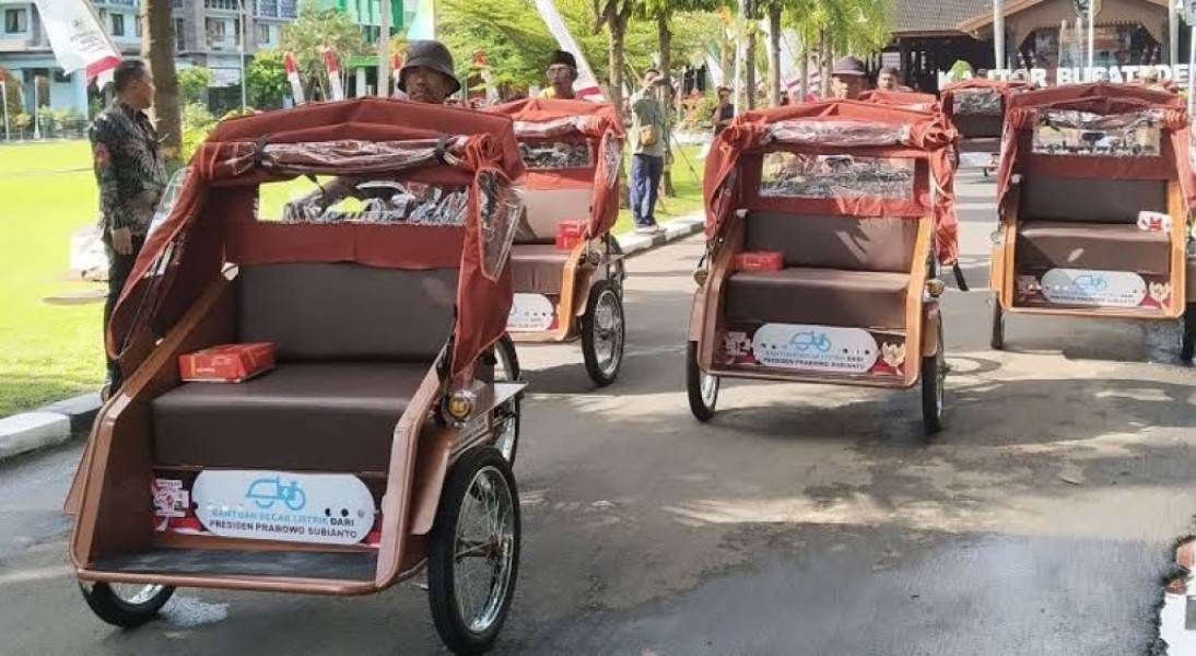 Program Becak Listrik Prabowo Dorong Ekonomi Lansia Indonesia