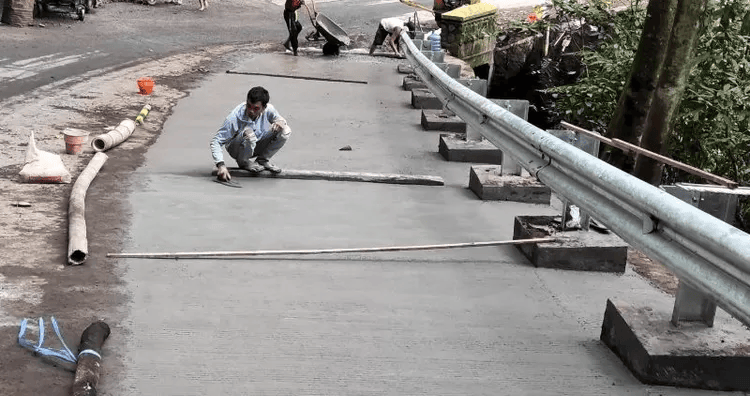 Pengerjaan Enam Paket Proyek Infrastruktur Prioritas dengan Progres Membaik, Dua Ruas Jalan Masuki Tahap Betonisasi