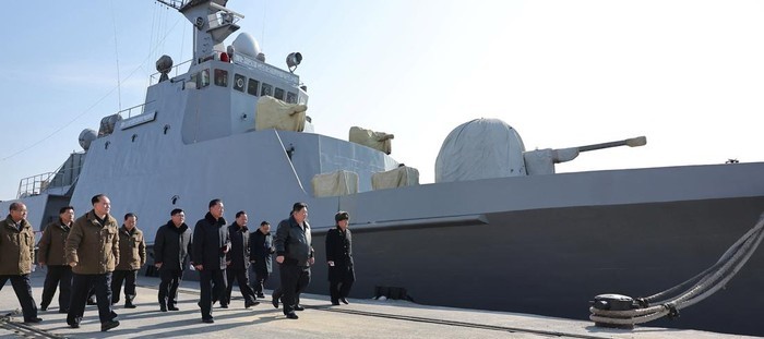 Korea Utara Lakukan Uji Coba Penembakan Sistem Senjata Kapal Perang Terbarunya, Kim Jong Un Hadiri Langsung