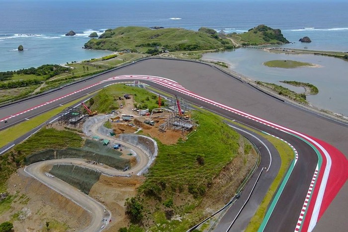 Rumput Mandalika Jadi Simbol Kesiapan MotoGP Indonesia 2025