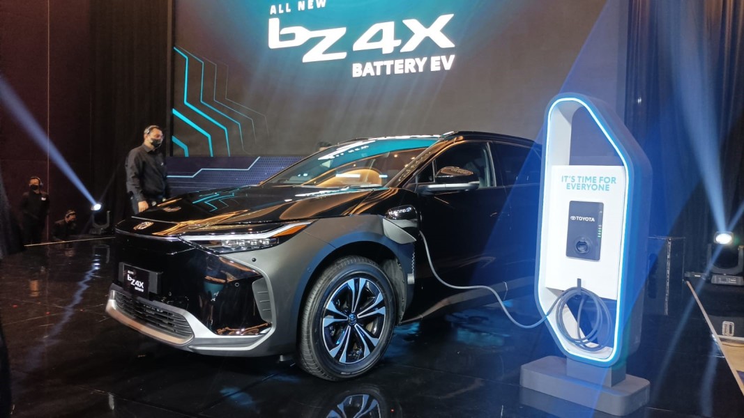 Mobil Listrik Toyota bZ4X Lokal Kini Bisa Didapatkan dengan Cicilan Terjangkau