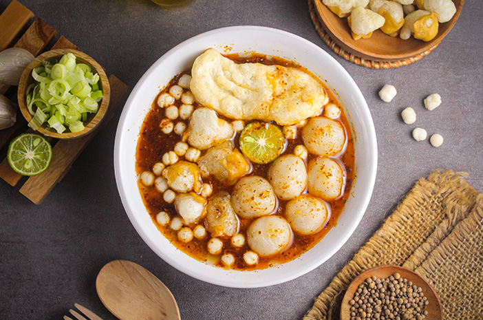 Rasakan Kuliner Bakso Aci Malang dengan Topping Melimpah