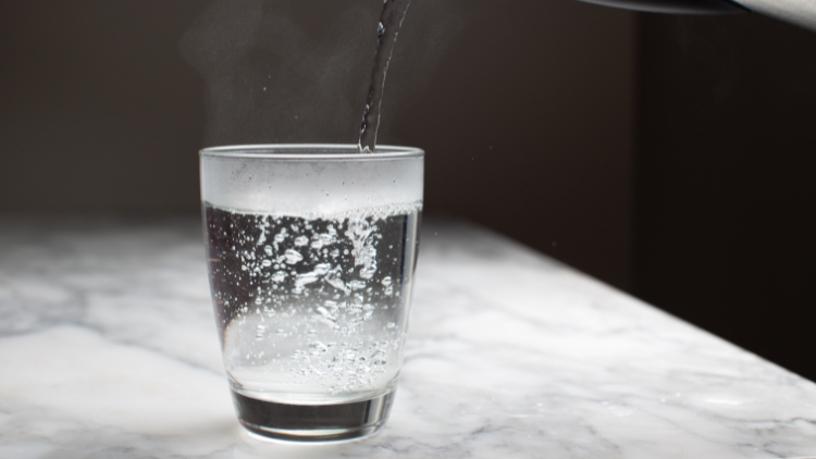 Air Dingin Atau Hangat Mana Pilihan Terbaik Untuk Kesehatan Tubuh