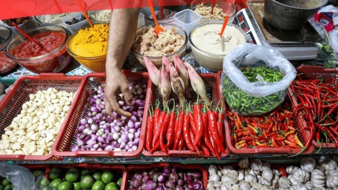 Harga Sembako di Jawa Timur 18 Maret 2025: Cabai Merah Keriting Naik, Telur Ayam Kampung Turun