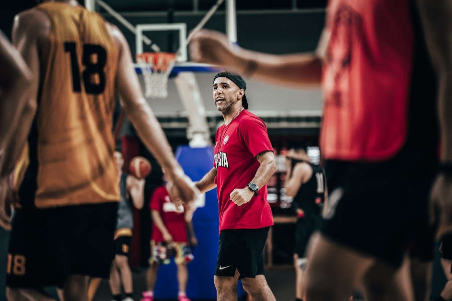 Timnas Basket Indonesia Bidik Medali Emas di SEA Games Thailand 2025