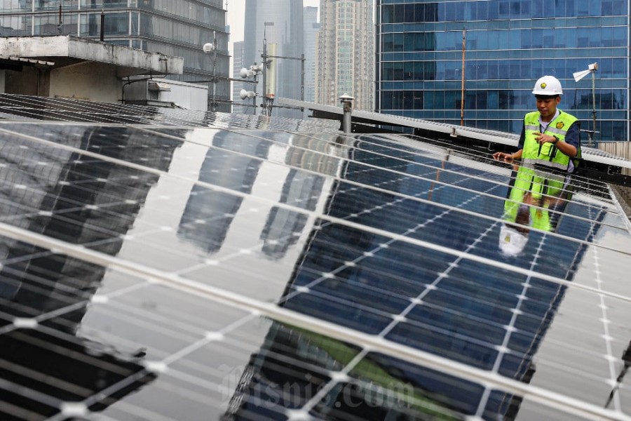 Investasi Global Surya Naik, Indonesia Genjot PLTS 100 GW