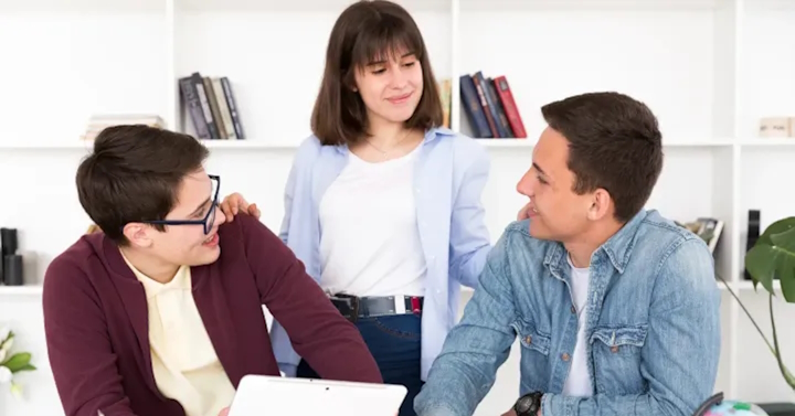 Rekomendasi 10 Pilihan Pekerjaan Sampingan untuk Mahasiswa