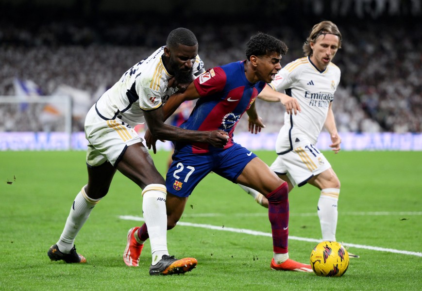 Perebutan Gelar LaLiga Memanas: Real Madrid Diancam oleh Ketangguhan Barcelona