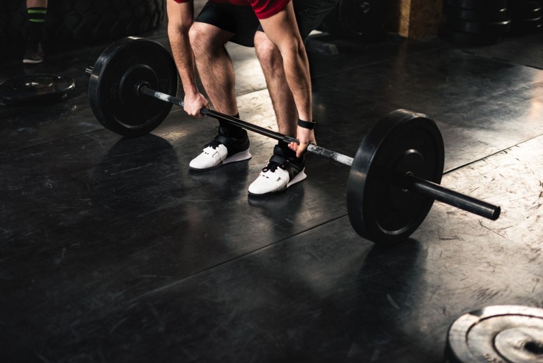 Sepatu Gym Pria Terbaik untuk Latihan Optimal