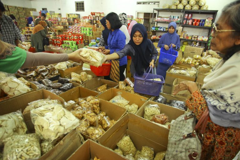 Serbuan Impor Tekan UMKM Lokal