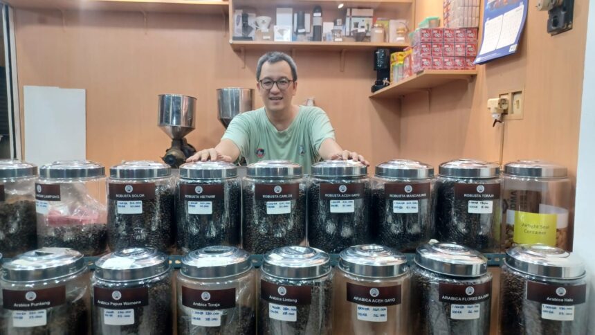 Rekomendasi Lima Kedai Kopi Jadul Jakarta Timur yang Legendaris dan Penuh Cerita
