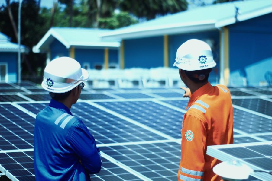 PLN Indonesia Power dan IESR Perkuat Sinergi Transisi Energi Lewat PLTS Muara Nusa Dua Bali