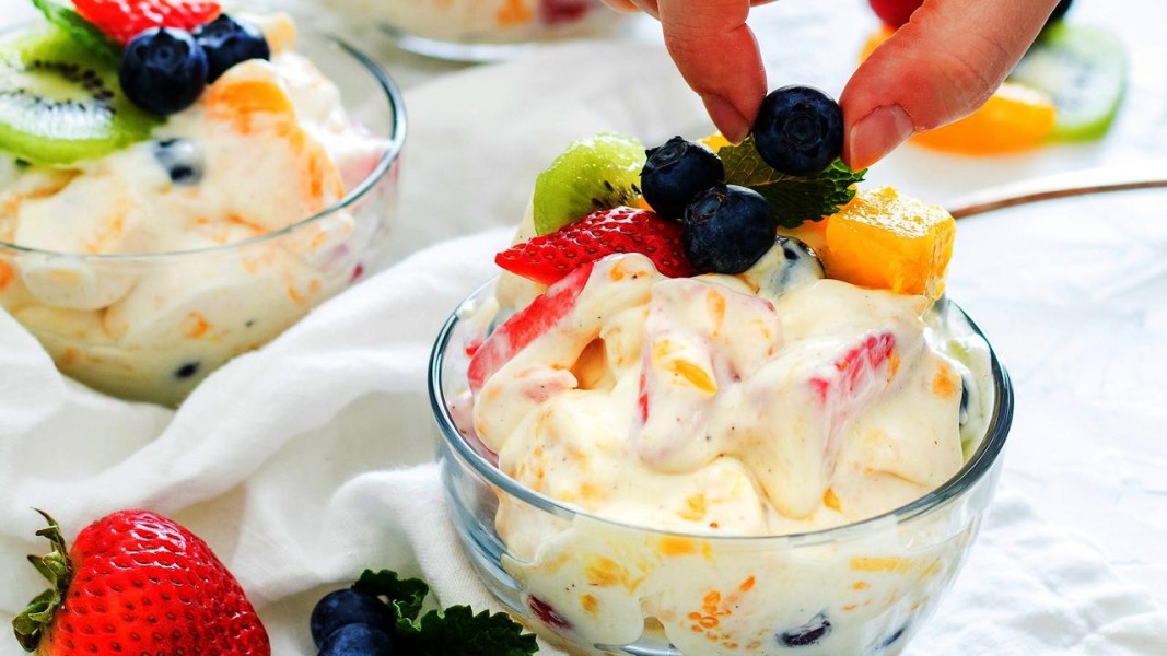 Resep Salad Buah Mayonnaise Creamy Sehat dan Segar