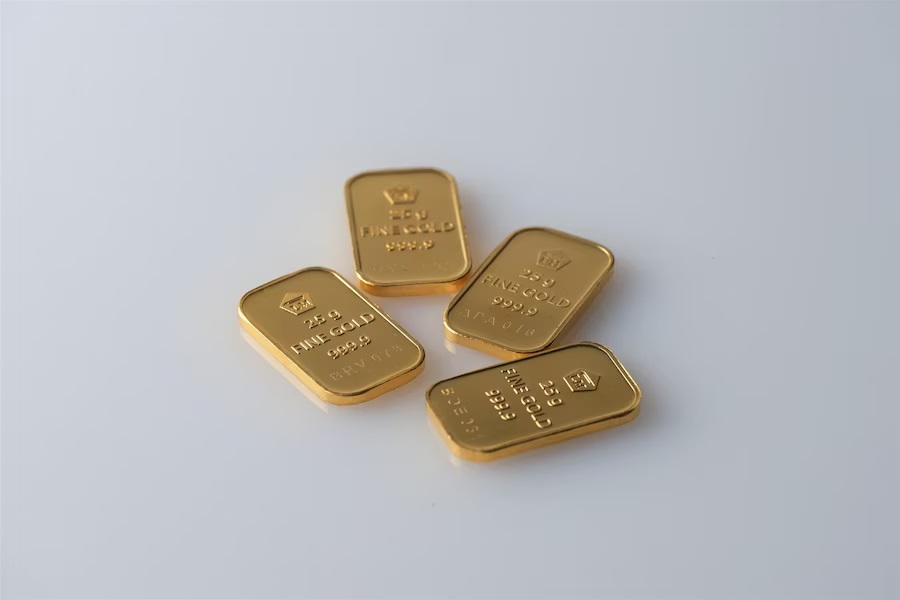 Emas Jadi Pilihan Investasi Aman di Tengah Gejolak Ekonomi