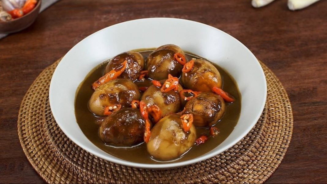 Telur Petis Khas Madura, Sajian Tradisional yang Menggoda Lidah Nusantara