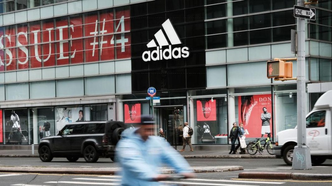 Tarif Impor Trump Guncang Industri Olahraga Global, Adidas dan Nike Rugi Miliaran Dolar