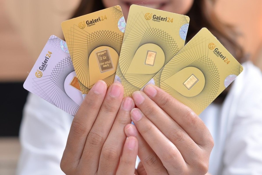 Harga Emas Antam Hari Ini 2 Desember 2025, Stabil di Rp 2,415 Gram