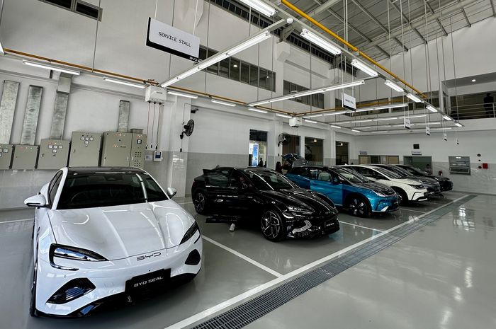 BYD Tembus 100 Dealer Mobil Listrik di 2025