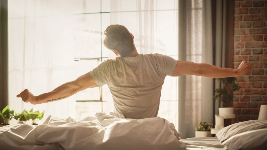 Cara Bangun Pagi Agar Otak Segera Aktif, Fokus, dan Produktif