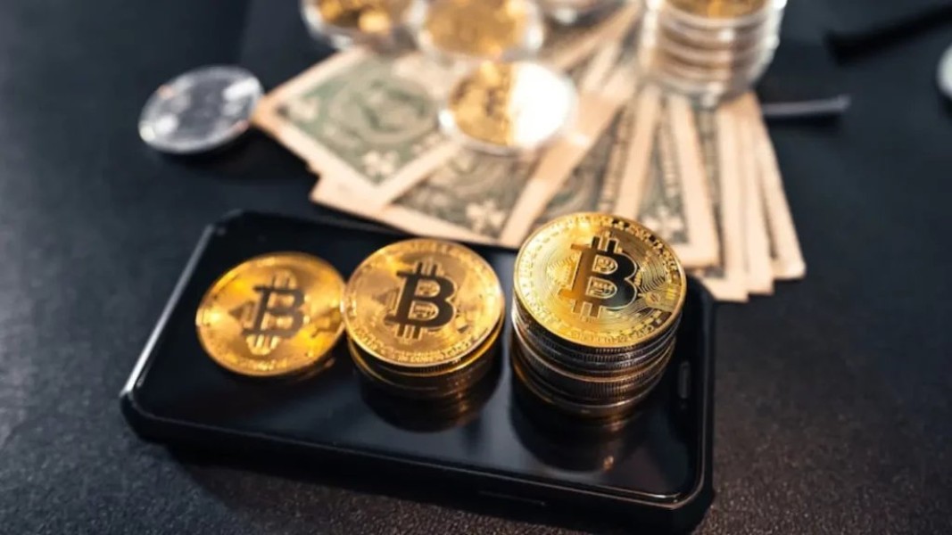 Pasar Kripto Terguncang Hari Ini, Bitcoin Tertekan Dan Altcoin Bergerak Ekstrem Tajam
