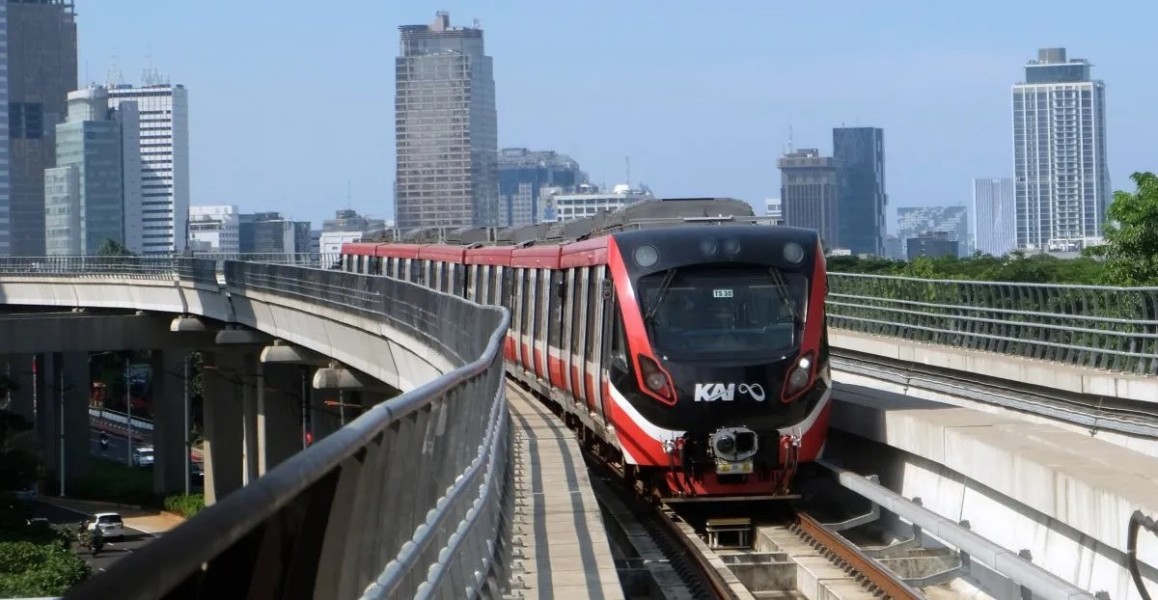 Warga Jakarta Dukung Perpanjangan Jalur LRT untuk Mobilitas Lebih Lancar