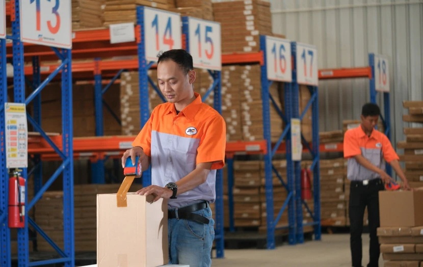 Logistik Kesehatan JNE Makin Cepat Lewat ROKET