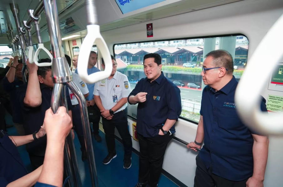 Menteri BUMN Mendorong Peningkatan Layanan Kereta Bandara: Target 10 Juta Penumpang per Tahun