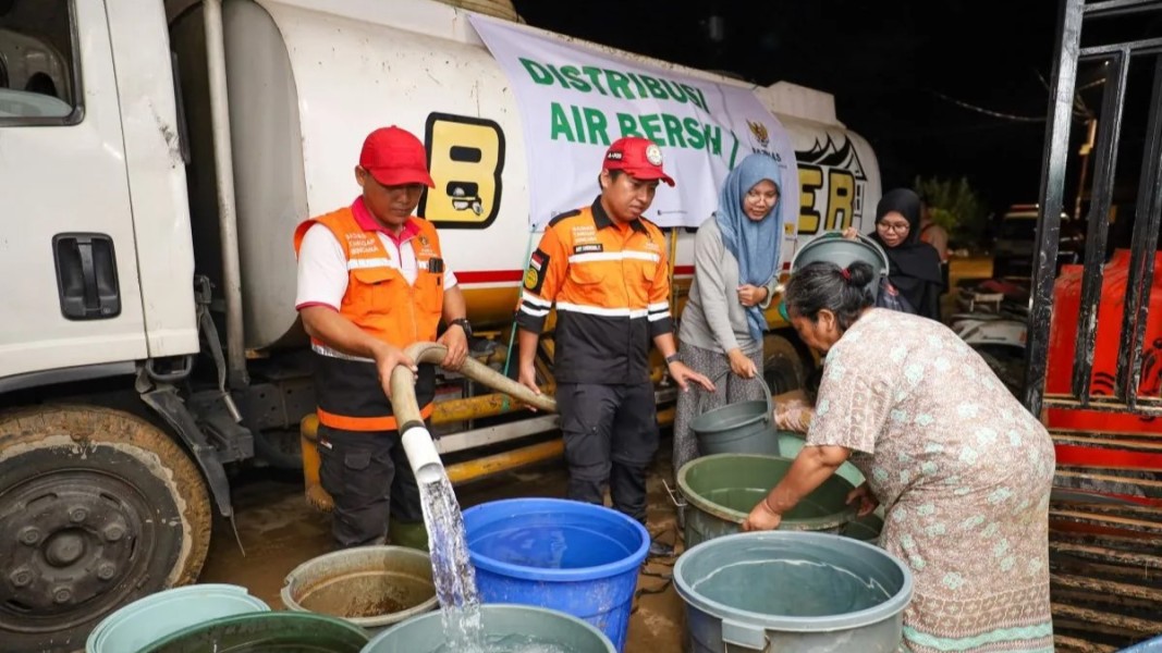 Baznas Perkuat Layanan Air Bersih dan Bantuan Dasar bagi Warga Terdampak Banjir Sumatera Barat