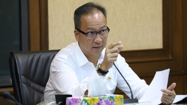 Menperin Agus Gumiwang Dorong Generasi Muda Siapkan Diri Hadapi Era AI Nasional