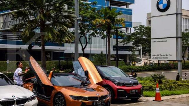 Strategi Produsen Mobil Mewah Hadapi Era Otomotif Canggih