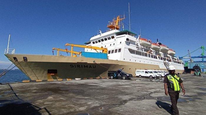 Kapal Pelni KM Sirimau Tiba di Kalabahi dan Akan Melanjutkan Perjalanan Menuju Kupang dan Lewoleba