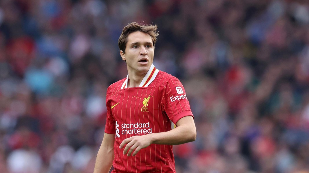 Liverpool Teguh Pertahankan Federico Chiesa Musim Ini