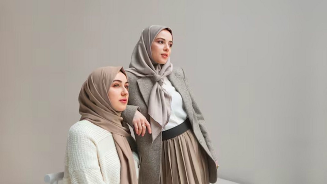 Menyambut Musim Panas dengan Gaya: Tren Fashion Juli 2025