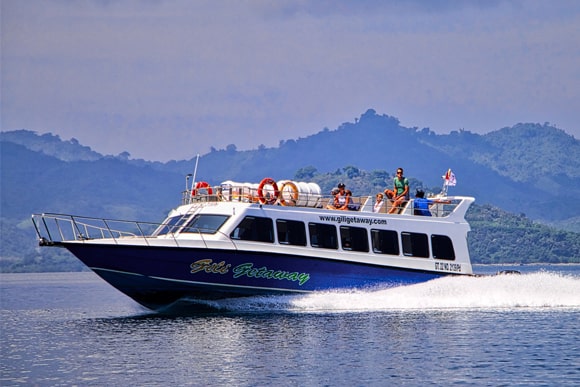 Pengawasan Ketat Sat Polairud Karangasem di Dermaga Padangbai untuk Jaminan Keamanan Penyeberangan Fast Boat