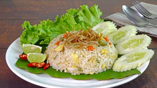 Ide Menu Sahur Paling Praktis Saat Ramadhan, Nasi Goreng Kampung Favorit Keluarga