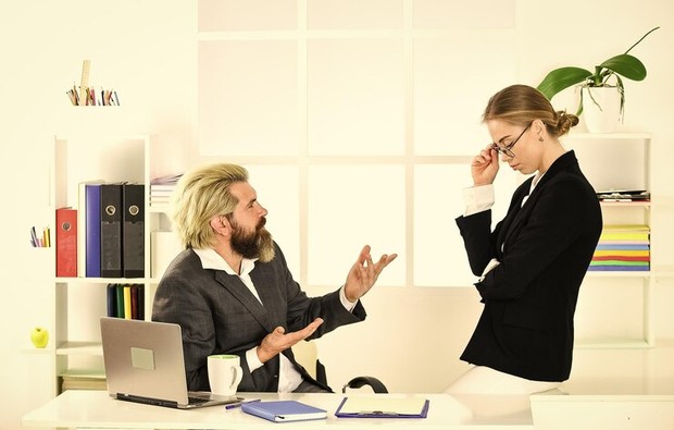 Waspadai 7 Tanda Atasan Toxic yang Bisa Merusak Karier dan Semangat