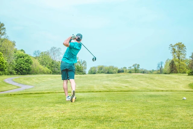Golf Bermanfaat Tingkatkan Kesehatan Fisik Mental