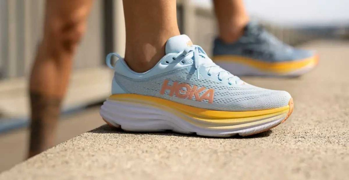 5 Tren Sepatu Agustus 2025 Penuh Gaya 5 Tren Sepatu Agustus 2025 Penuh Gaya